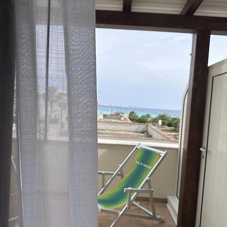 Hotel Baia Di Venere 산비토로카포 외부 사진