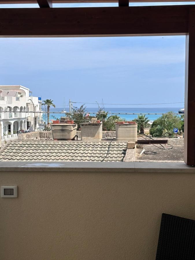 Hotel Baia Di Venere 산비토로카포 외부 사진