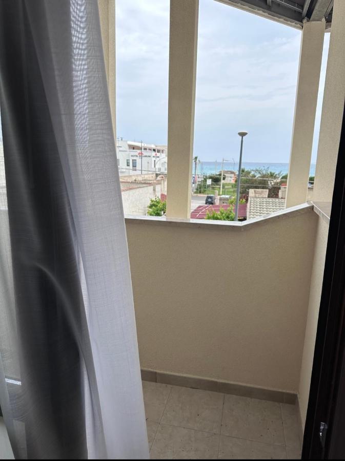 Hotel Baia Di Venere 산비토로카포 외부 사진