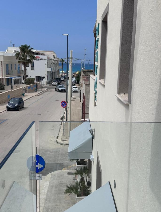 Hotel Baia Di Venere 산비토로카포 외부 사진