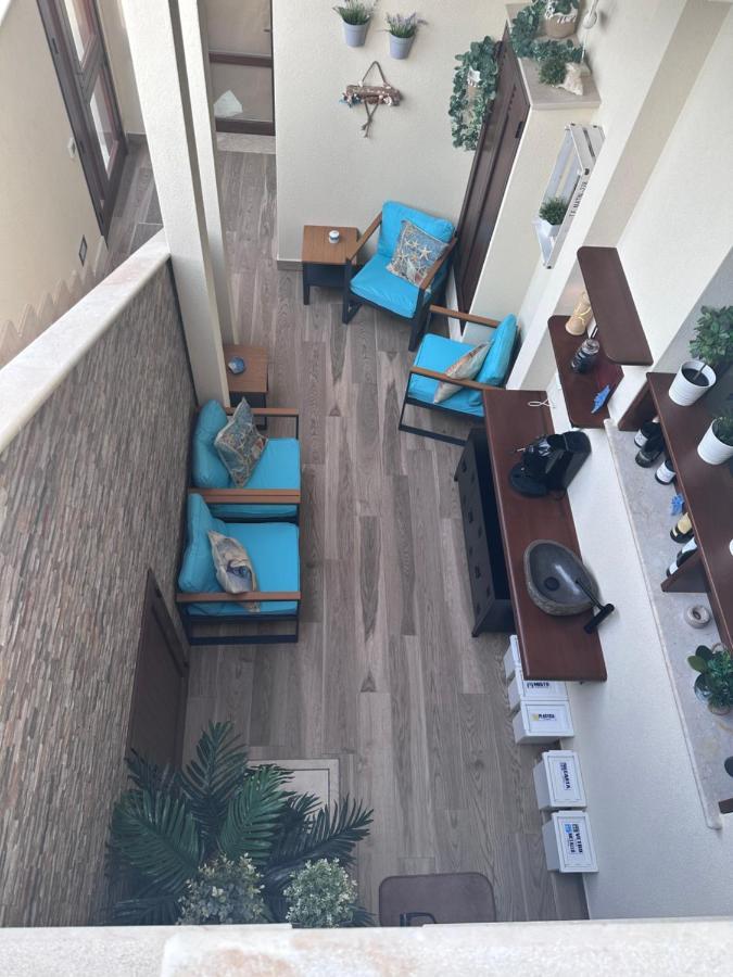 Hotel Baia Di Venere 산비토로카포 외부 사진