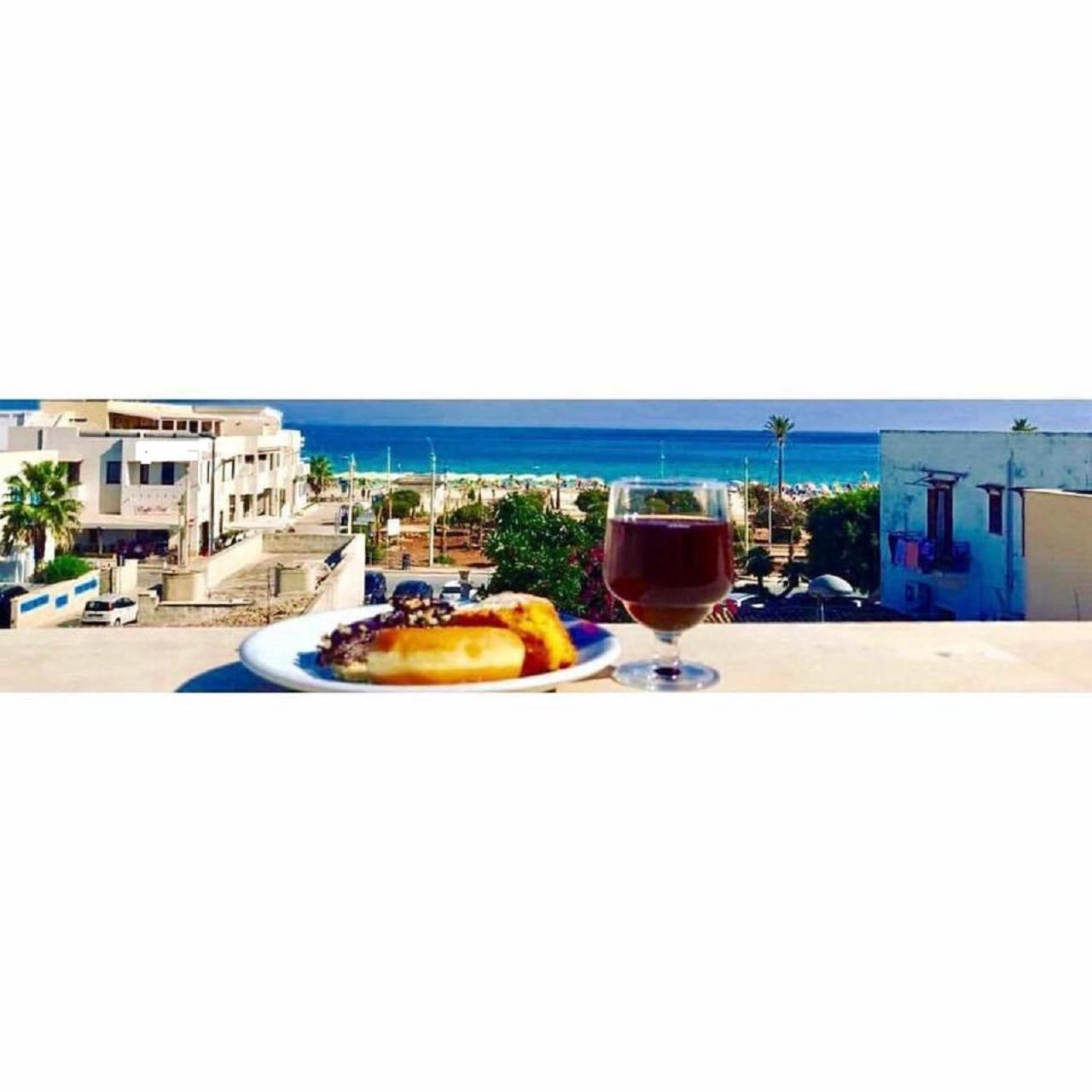 Hotel Baia Di Venere 산비토로카포 외부 사진