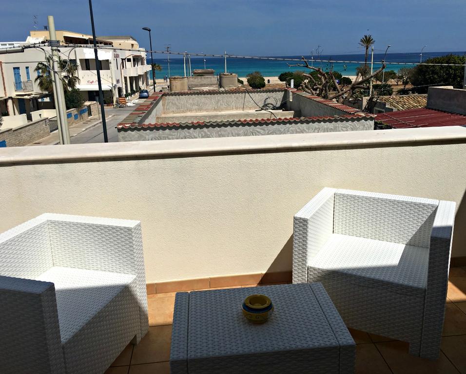 Hotel Baia Di Venere 산비토로카포 외부 사진