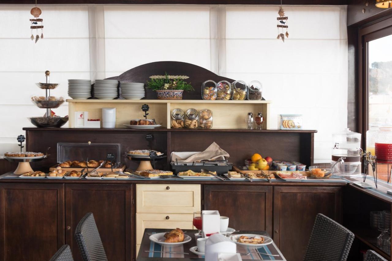 Hotel Baia Di Venere 산비토로카포 외부 사진